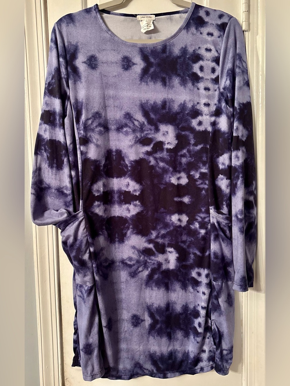 Purple-BlueToned Tie-Dye Long Sleeve Women’s Dress Shirt        size Medium